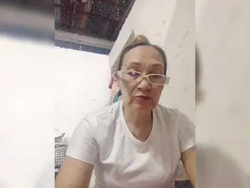 Cherrywhite03  live sex cam
