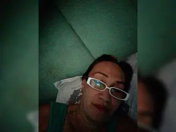 Cherrywhite03  live sex cam