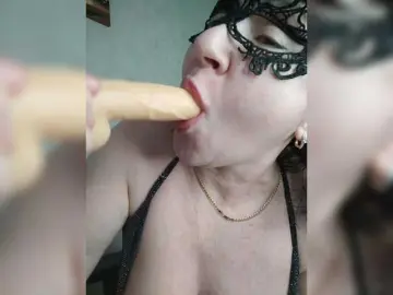 Lana-lubov  live sex cam