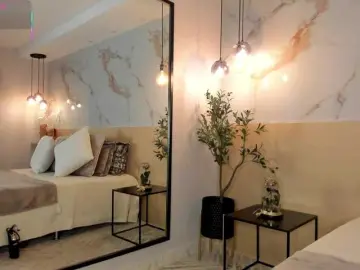 Leathompson1  live sex cam