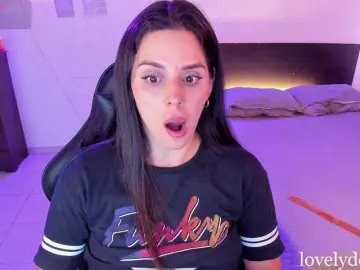 Lovelydollyx  live sex cam