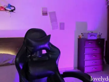 Lovelydollyx  live sex cam