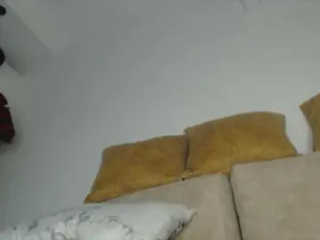 Trissabenson  live sex cam