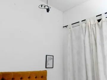 Katty-West  live sex cam