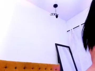 Katty-West  live sex cam