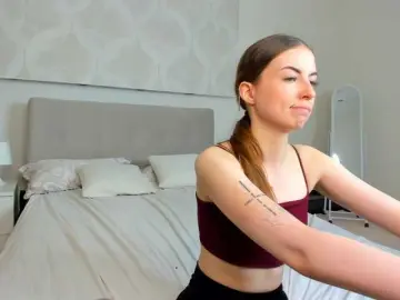 Kelly-Salazar  live sex cam