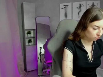 Kelly-Salazar  live sex cam