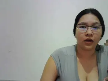 NaiaStant  live sex cam