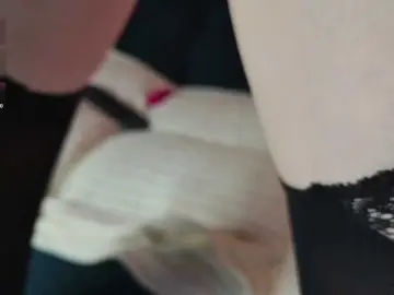 SalutChristine  live sex cam