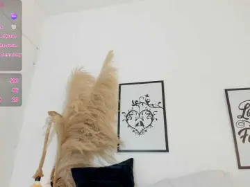 Mia-lourence  live sex cam