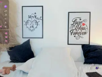 Mia-lourence  live sex cam