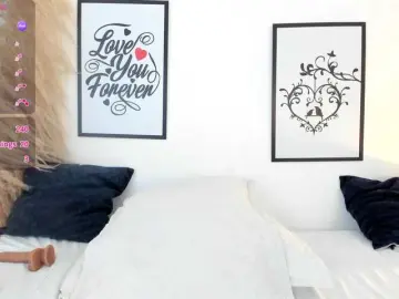 Mia-lourence  live sex cam