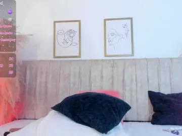 Mia-lourence  live sex cam