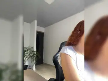 Allie-Rose  live sex cam