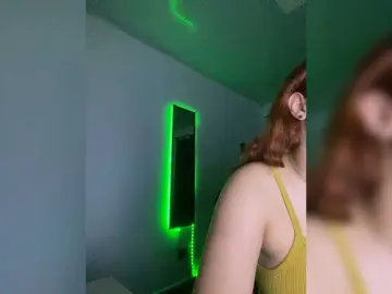 Allie-Rose  live sex cam