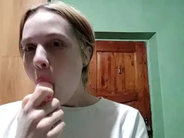 AveryFleurent  live sex cam