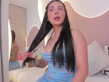 EllieMitchell  live sex cam