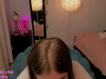 EmilyRose1  live sex cam