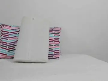 KaritooKiss  live sex cam