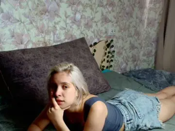Keit20  live sex cam