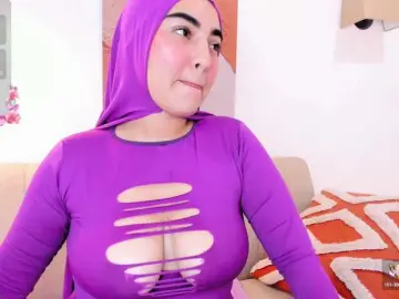 Malika-Noor  live sex cam