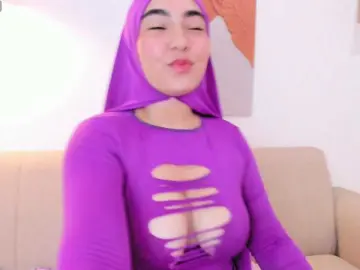 Malika-Noor  live sex cam
