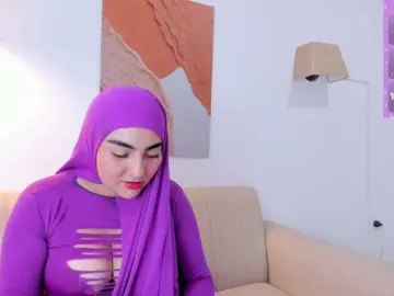Malika-Noor  live sex cam