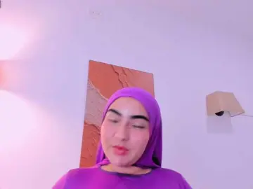 Malika-Noor  live sex cam