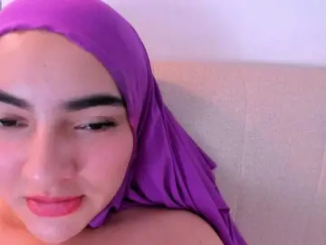Malika-Noor  live sex cam
