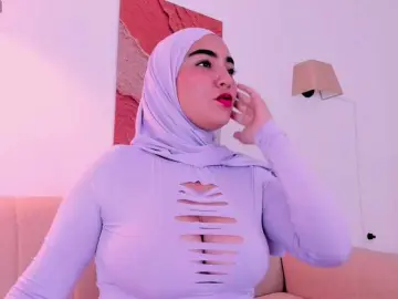 Malika-Noor  live sex cam