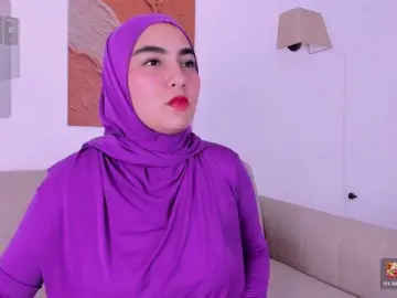 Malika-Noor  live sex cam