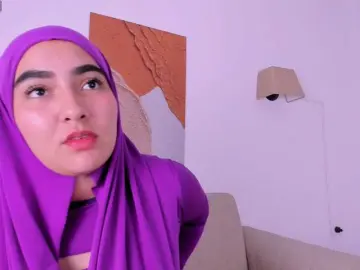 Malika-Noor  live sex cam