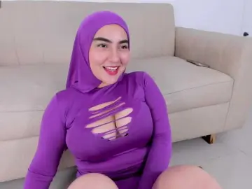 Malika-Noor  live sex cam