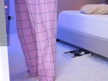 Sunshine-  live sex cam