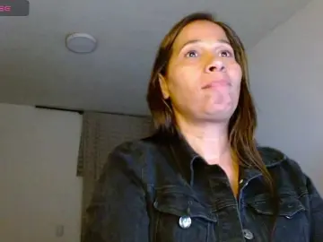 Alexaasecret  live sex cam