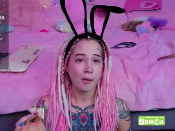 Anuskatz  live sex cam