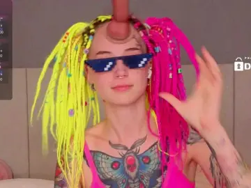 Anuskatz  live sex cam