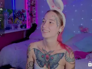 Anuskatz  live sex cam