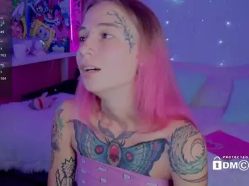 Anuskatz  live sex cam