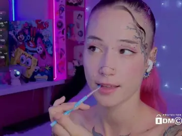 Anuskatz  live sex cam