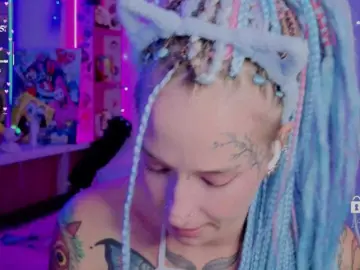 Anuskatz  live sex cam
