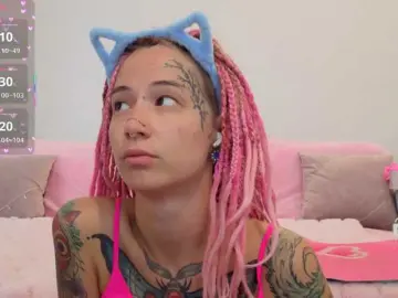 Anuskatz  live sex cam