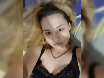 BloodyLisss  live sex cam