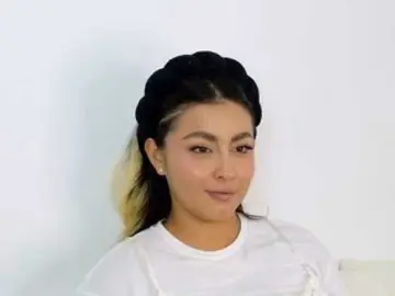 ElinaHon  live sex cam