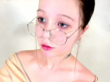 MelMooon  live sex cam