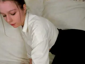 MelMooon  live sex cam