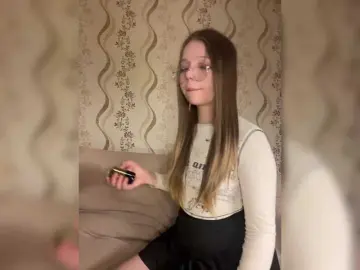 MelMooon  live sex cam