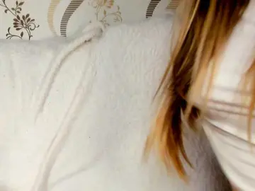 MelMooon  live sex cam