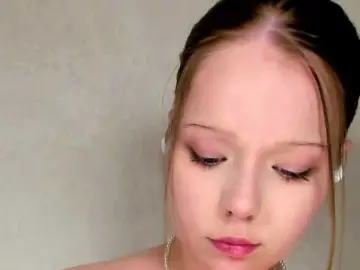 MelMooon  live sex cam