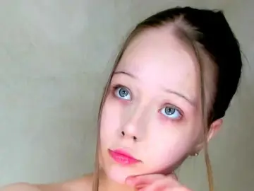 MelMooon  live sex cam
